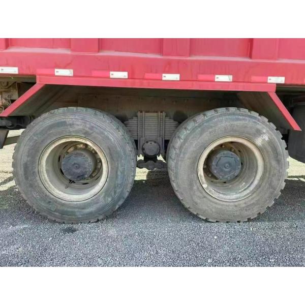 China Used Trucks Heavy SAIC Hongyan Dump Truck 8×4 Truck Technology Left Hand Drive 390hp