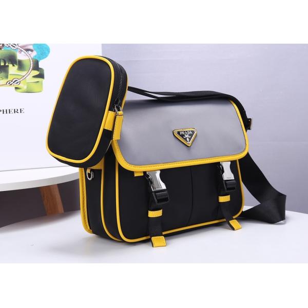 Men 26cm Luxury Cross Body Bag , Adjustable Strap Leather Message Bag