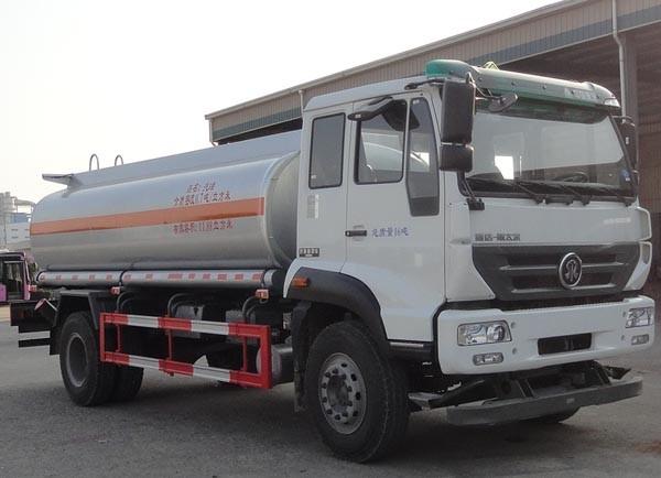 SINOTRUK HOWO 4x2 10000L Oil 266hp HOWO 10000 liter fuel transfer tank truck