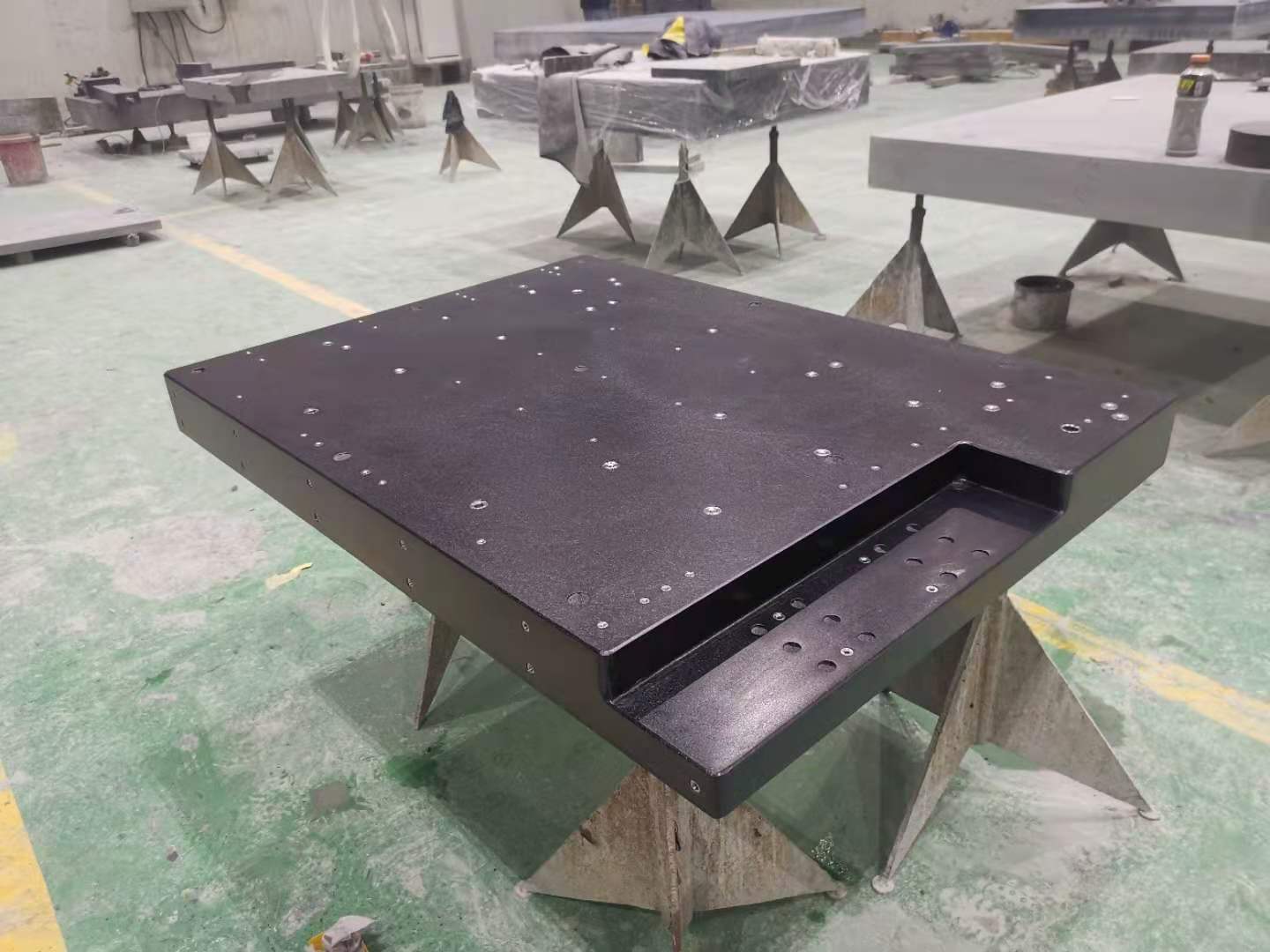 Части t машины гранита Jis прорезают основание гранита Cnc