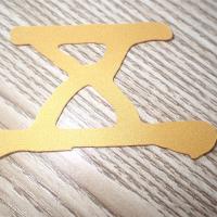 Le logo adapté aux besoins du client 3D a gravé l'écran en refief imprimant des labels de transfert de chaleur pour l'habillement