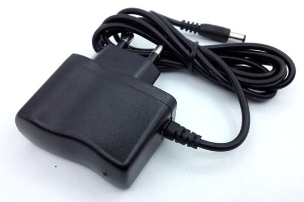 4.2v 200mA 3v 500mA 5v 2500mA 8v 600ma 6V 100ma 9V 1000mA adaptor /charger