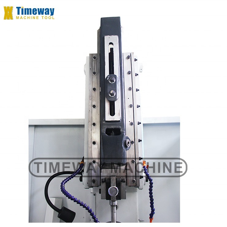 Small Type CNC Vertical Slotting Machine 460*320mm Worktable Travel KND1000M Control