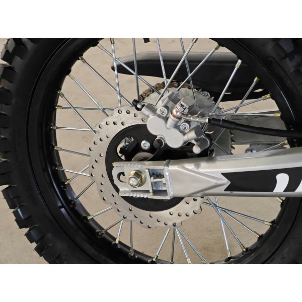 Road Legal 300CC Engine Four Stroke Enduro Motorcycle With Inverted Front Shock Absorber