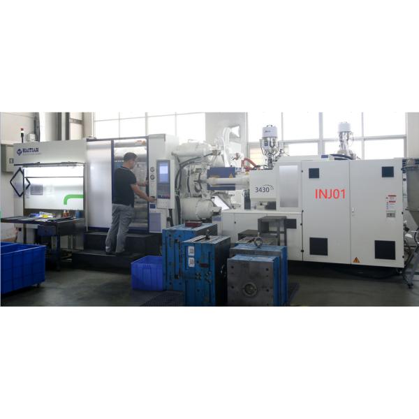 bâti 2K/au-dessus de mouler le moulage par injection en plastique, 1,2343 parts en plastique de moulage