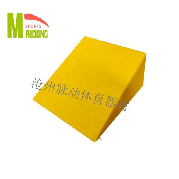 Fitness Equipment Wooden Tripod for Children's Parkour Training and Sensory Development