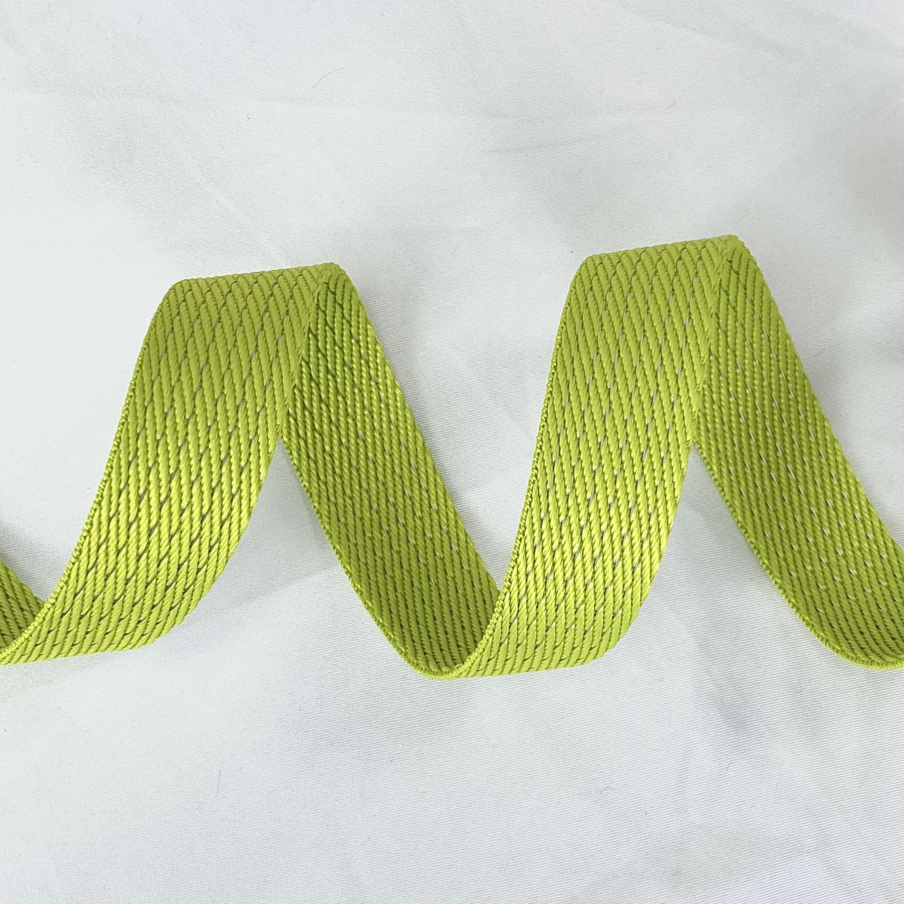 Heavy duty Reflective polyester fiber webbing suitable for pet collars pet leash safety belts backpacks and various outdoor gear products