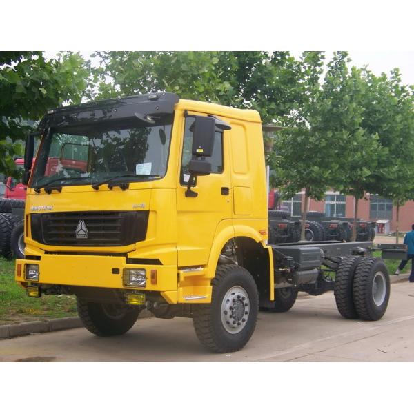 SINOTRUK  371HP 15 Ton Prime Mover Truck in Green Manual Unloading Diesel Trucks  Global Machine
