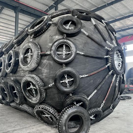Henger's Pneumatic Rubber Fenders-Top-Grade Rubber with Advanced Tech for Superior Marine Durability & Safety