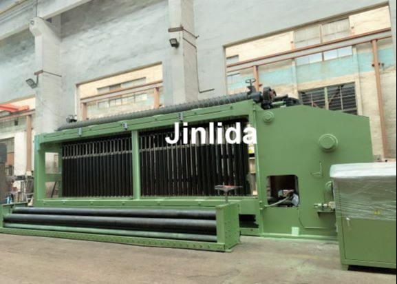 Automatic 100x120mm Customized 3.2mm Wire Diameter Hexagonal Netting Making