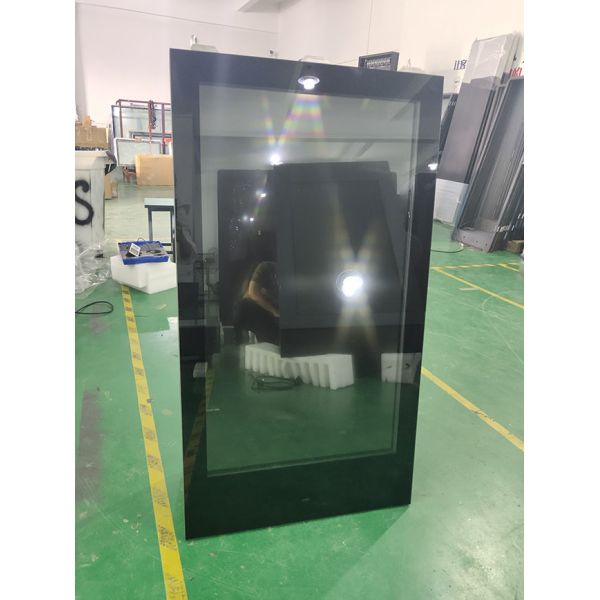 43-inch stable, multi-purpose outdoor portable vertical advertising machine