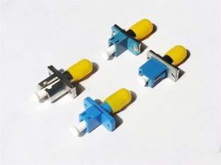 ST do Multi-modo - Adaptador de rede da fibra óptica do LC com materiais da luva Zro2