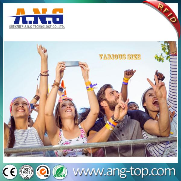 Adjustable Uhf Rfid Wristbands 860~960 Mhz With ISO18000 / SGS Certification