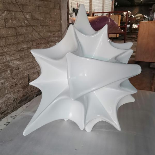 Seed stainless steel sculpture mirror and paint spot can be customized sculpture proportion