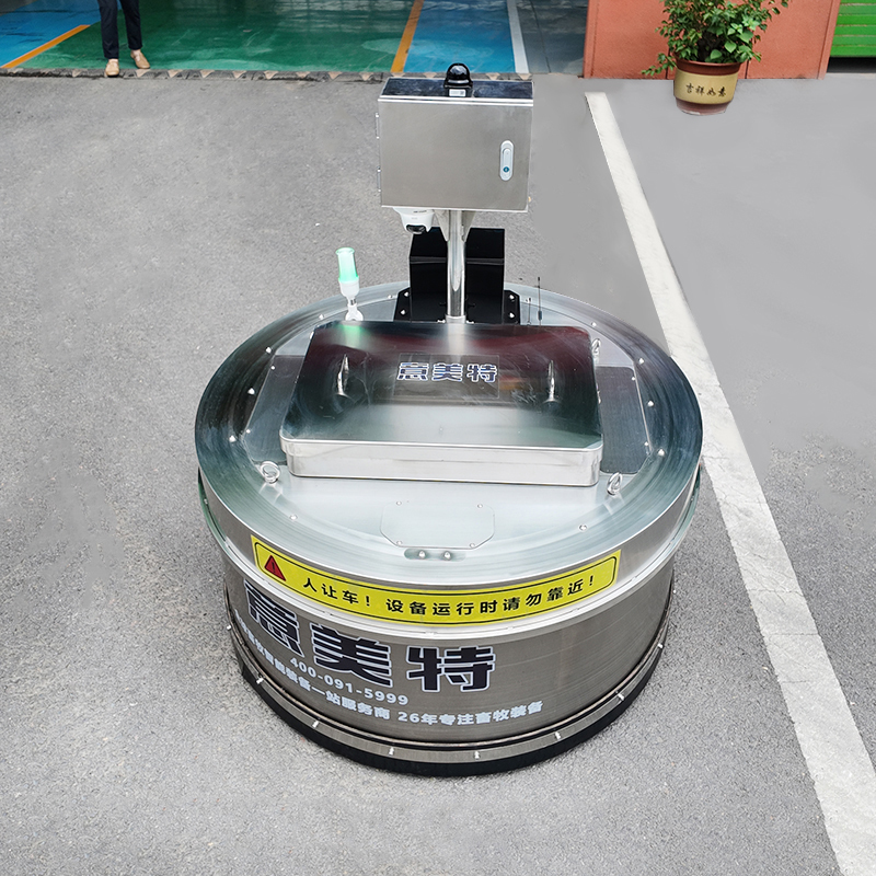 Automatic Cattle Robot Feed Pusher Remote Monitoring SUS304 Stainless Steel Frame