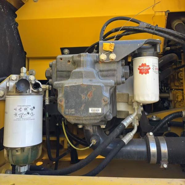 24 Ton original Komatsu  pc240-8 hydraulic Crawler Japan Komatsu used excavators digger