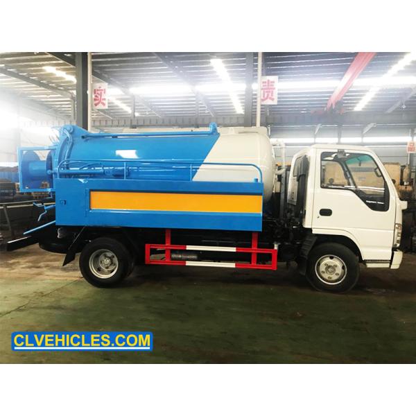 ISUZU 100P 98hp Vacuum Cleaner Truck 5000 Liters With High Pressure Jetting