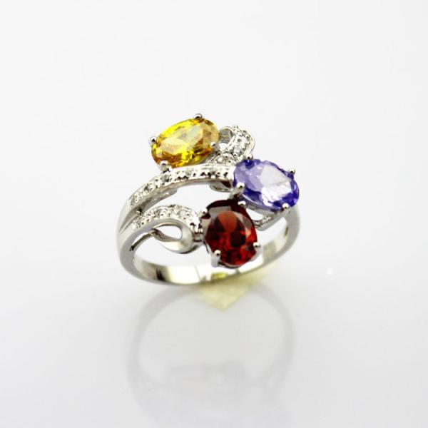 Fashion Jewelry 925 Silver Ring with Cubic Zircon Three Stones Ring(R0098)