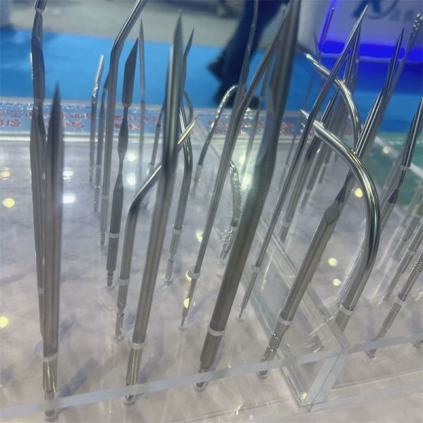 Customized processing of sandblasting scale for stainless steel capillary slotted flared reducing head.