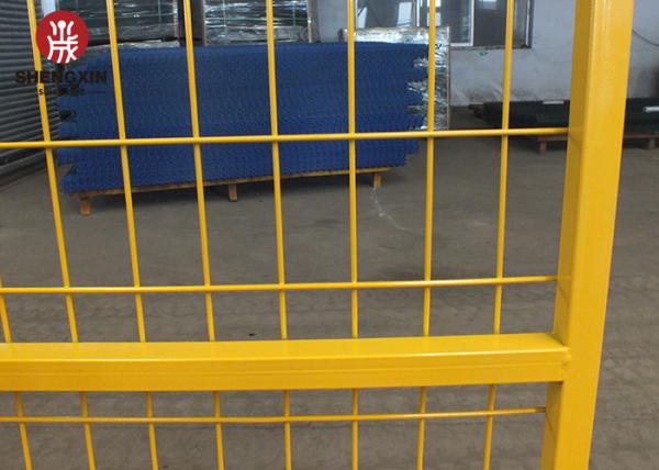 Movable Dia 3.5mm Portable Construction Fence 60x150mm Mesh Size