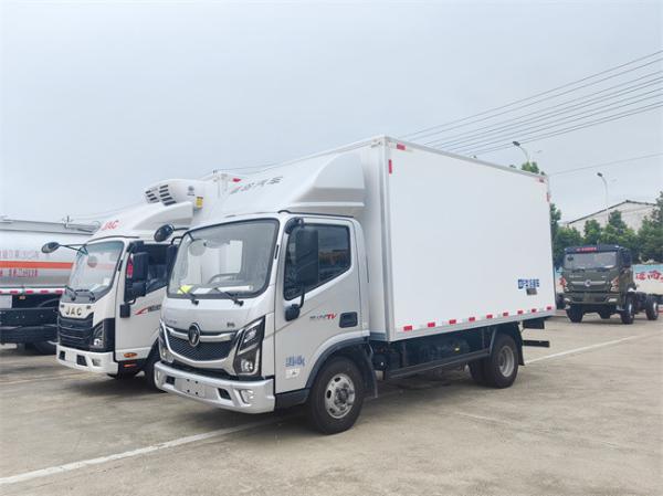 China Foton Brand 4x2 5ton Camion Refrigerado Meat Delivery Refrigerator Van Truck