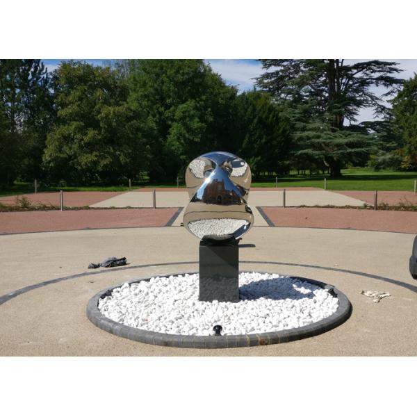 Les sculptures en art en métal/les statues abstraites jardin en métal reflètent