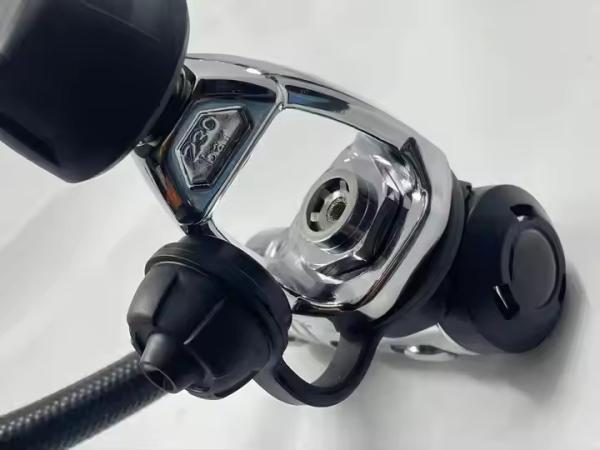 Corrosion Resistant First Stage Diving Regulator For Diver Tropical Adventures
