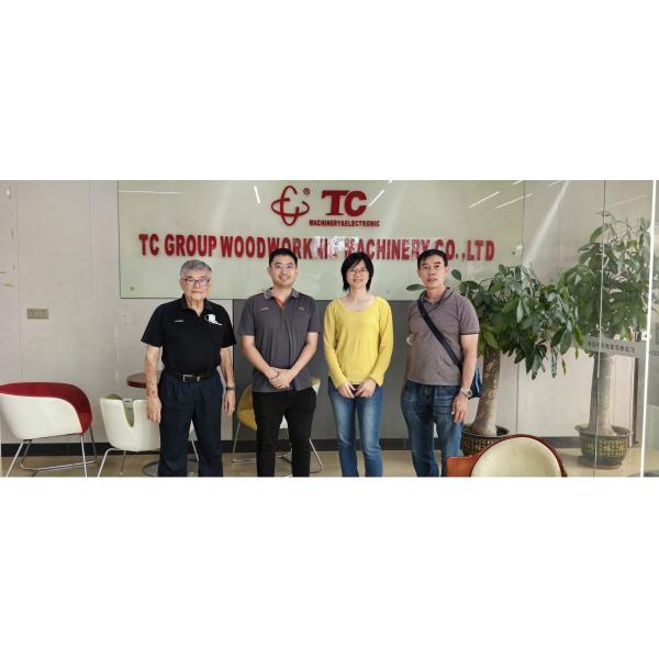 Dual Glue Profile Wrapping Machine (PUR/EVA), Quick Change System for 1350mm MDF WPC SPC Laminating, CE Certificated