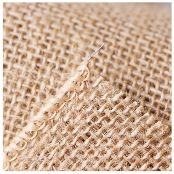 Штрих из натурального ютового ткани с проводной лентой и ленточным роллом для декорации