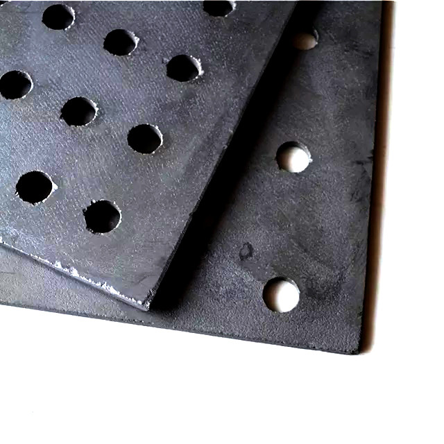 Manufacture Black Silicon Carbide Refractory Bricks for Industrial Furnace Market