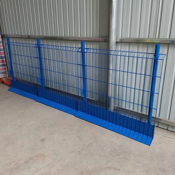 Blue Temporary Edge Protection Barriers For Building Protection