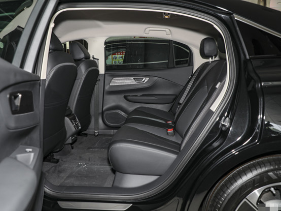 Автомобиль с автоматической коробкой передач