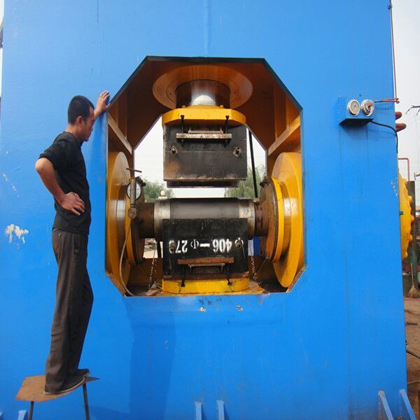 Equal Straight Tee Forming Machine For Carbon Steel Easy Operate