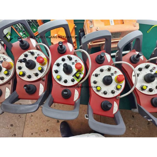 Putzmeister Concrete Pump Truck Accessories, HBC Wireless Remote Control