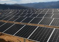 Sistema solar do perseguidor linha central lisa solar do suporte da única com garantia Longlife