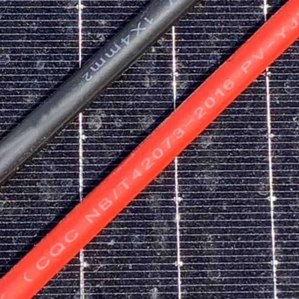 fil solaire de cuivre de picovolte de câble de la veste TUV 12AWG 4mm2 du conducteur XLPE du petit pain 100Meters