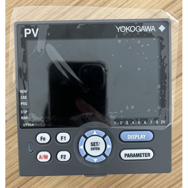 Yokogawa UT55A-010-11-00 цифров показывая регулятор температуры регулятора UT32A-000-11-00