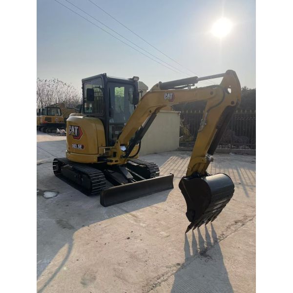 Original Used Cat 303 Mini Excavator 3 Ton Small Digger In Stock