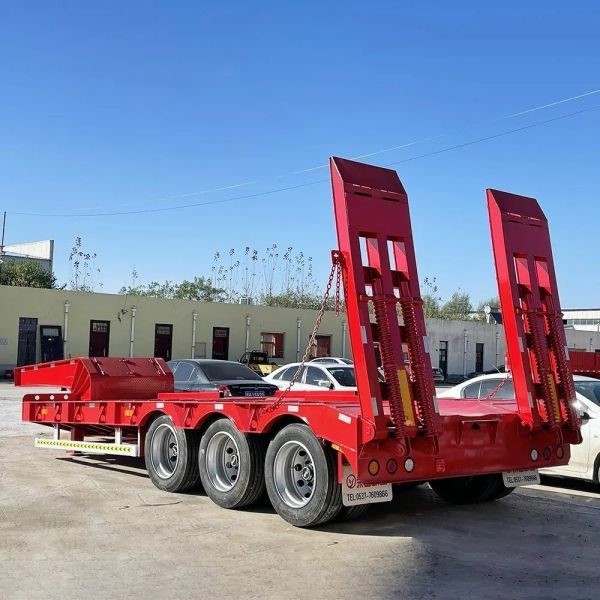 2 Axle 50tons Low Bed Semi Trailer/Drop Deck Trailer Tread of 2240mm Heavy Duty Grade