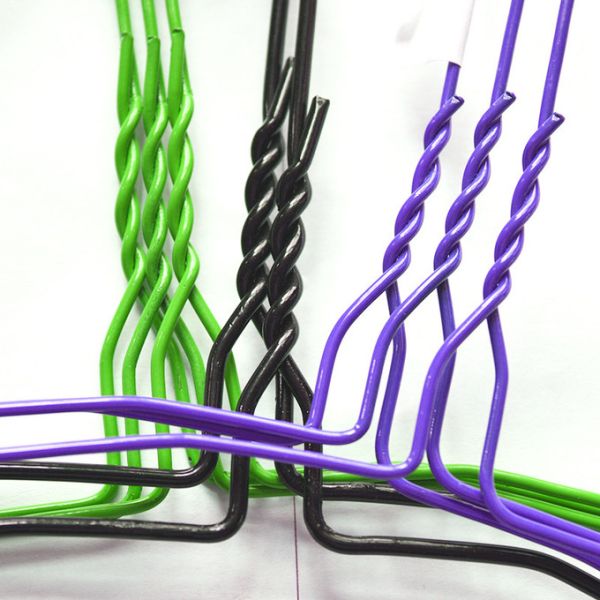 500 Boxes A Day Steel Wire Hangers The Perfect Choice for Hanging