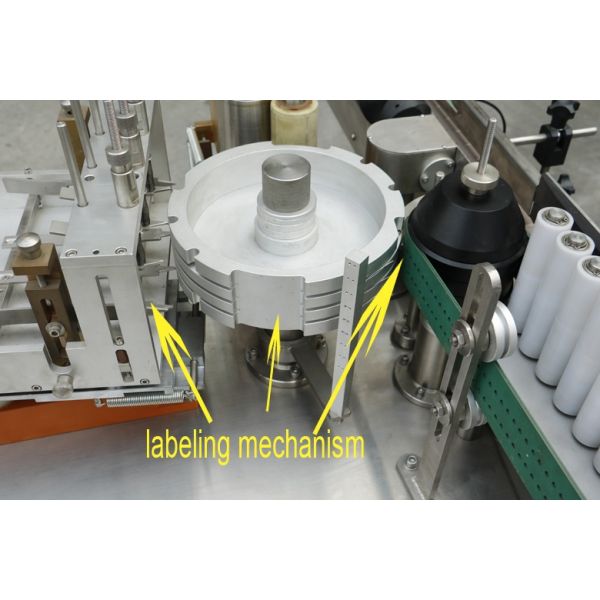 Wet Glue Bottle Labeling Machine with Automatic Labeling and 1mm Label Accuracy