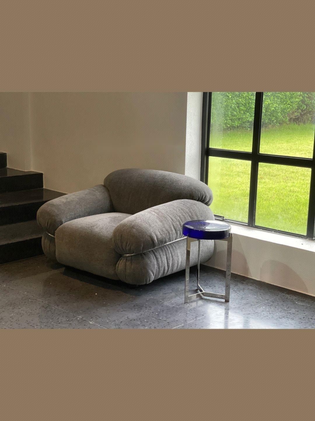 OEM & ODM CUSTOM HOTEL‑STYLE VELVET UPHOLSTERED SOFA SETS. ELEGANT DESIGN WITH CUSTOMIZABLE SIZE, FABRIC AND COLOR. PERFECT FOR HOTEL LOBBY, RESORT, VILLA AND APARTMENT PROJECTS