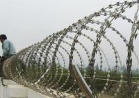 Seguridad galvanizada sumergida caliente Bto-22 de la maquinilla de afeitar del alambre de púas agudo fuerte 2.5m m de la cinta