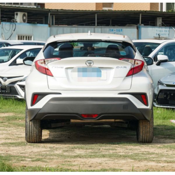 Популярные подержанные автомобили водя бензина черноты версии 2.0L 5seats SUV Тойота C-HR 2022