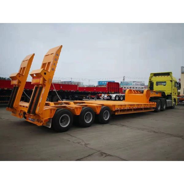 Tri-essieu en acier ou en aluminium 40/45/50/60 tonnes Véhicule de transport lourd à plat bas semi-remorque