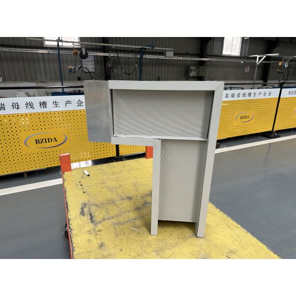 Sistema de conducto de bus de iluminación compacto con barra de bus aislada -40℃~+80℃ Temperatura de trabajo