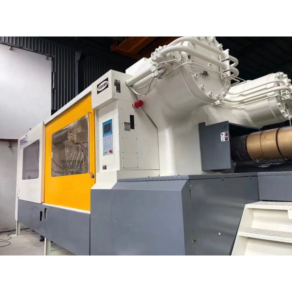 Toshiba IS2500DF Used Plastic Injection Moulding Machine Parallel Bars Shooting