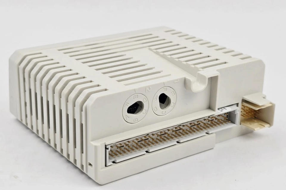 Digital Output Module ABB DO880 3BSE028602R1 For Oil , Natural gas , Chemicals