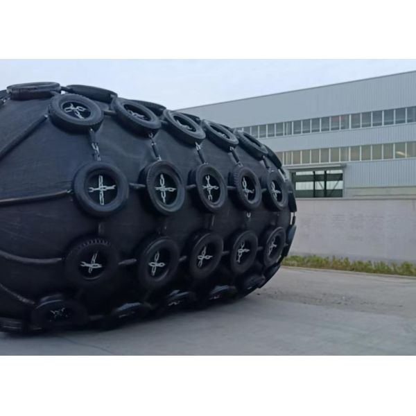4500x9000mm 50Kpa Pneumatic Fenders For Boat High Energy Absorption Black Color