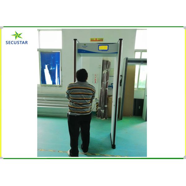 Металлоискатель дверной рамы сигнала тревоги ЛКД безопасностью гостиницы с 4-8 часами приводит подпорку в действие